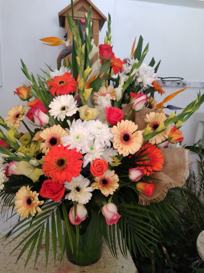ARRANGEMENT FLORAL 18