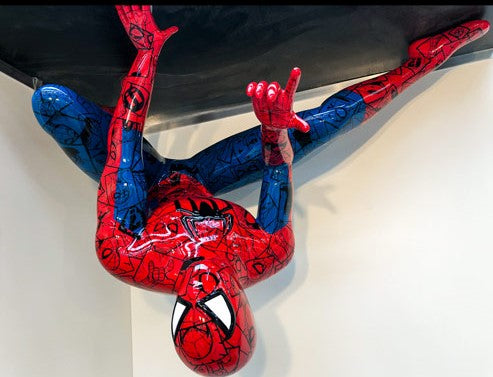 SPIDERMAN VOLANT LE TATOUE