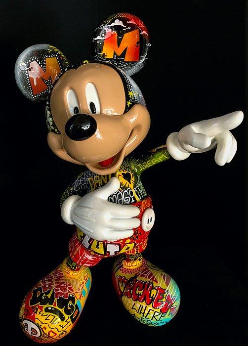 MICKEY STREET ART
