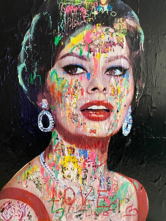 SOPHIA LOREN